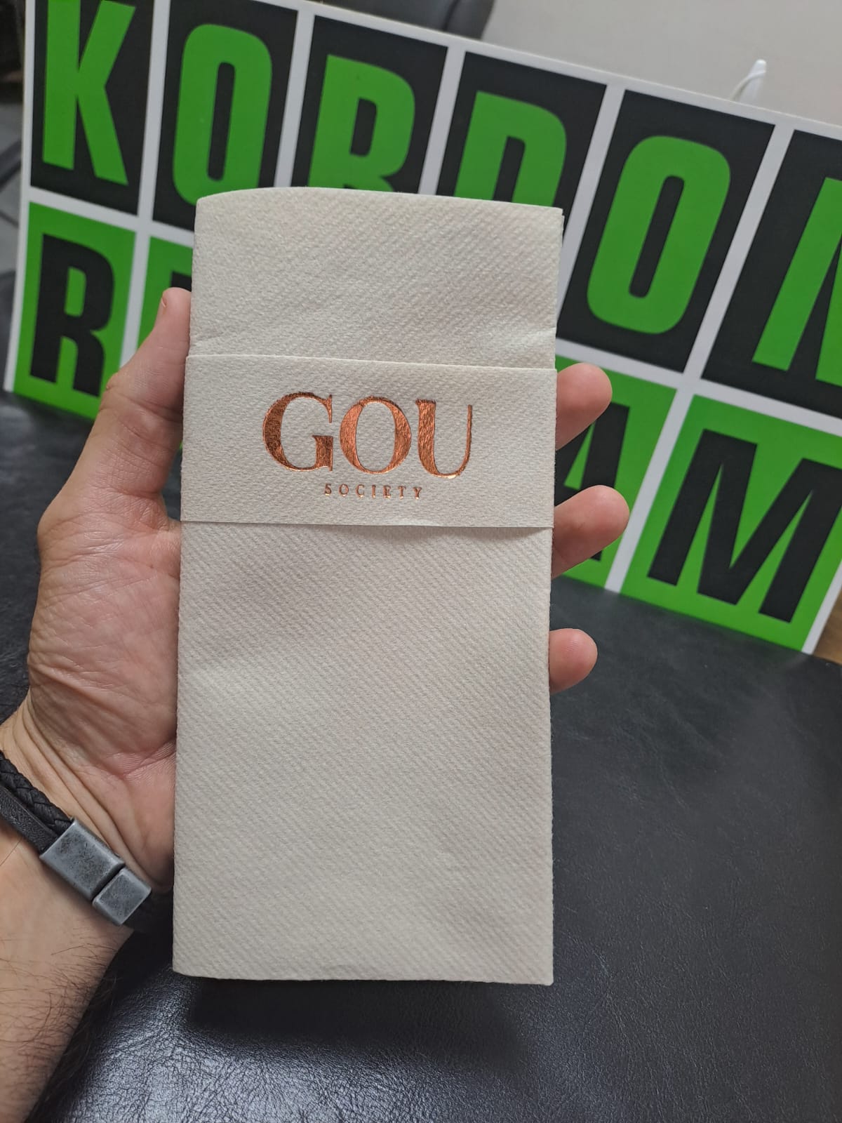 Altın Sarı Yazılı Airlaid Cepli Peçete